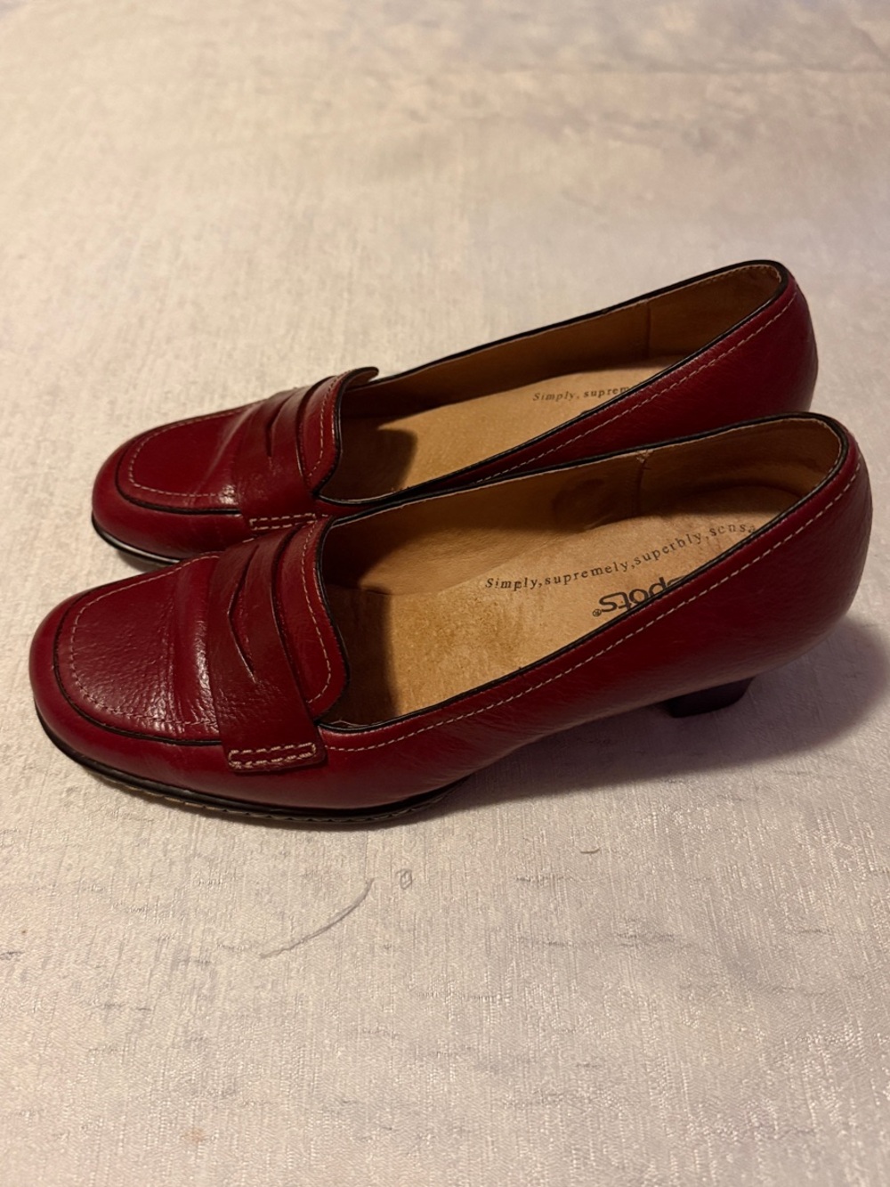 Softspots Women's Deep Wine Leather Penny Loafer Heels - Picture 2 of 6
